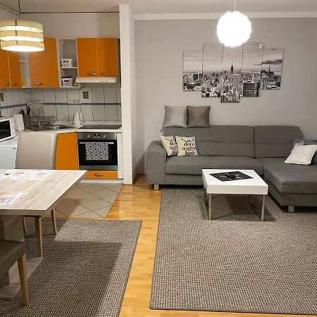 Apartman Luna Near Zagreb Airport Velika Gorica Eksteriør billede