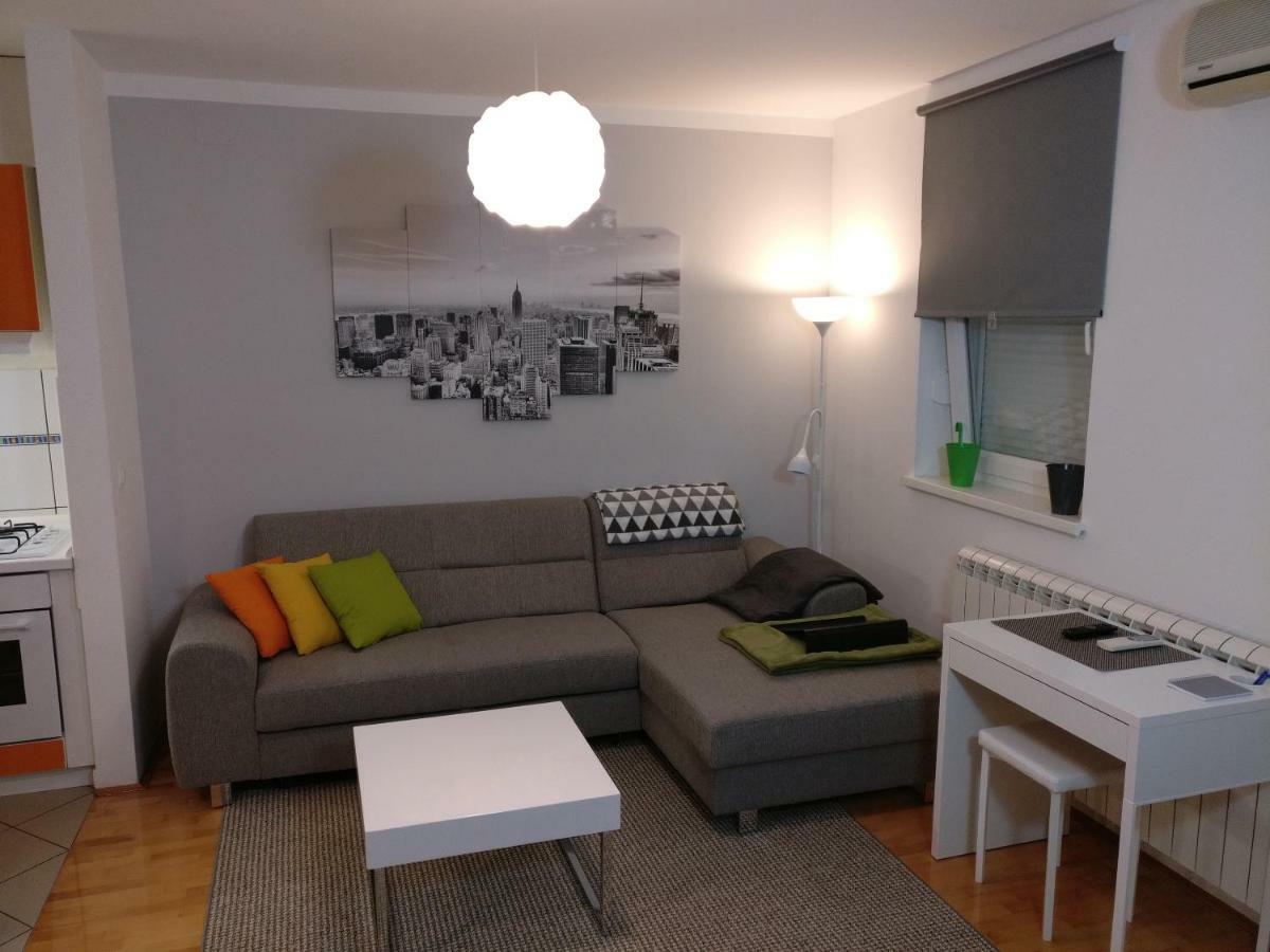 Apartman Luna Near Zagreb Airport Velika Gorica Eksteriør billede
