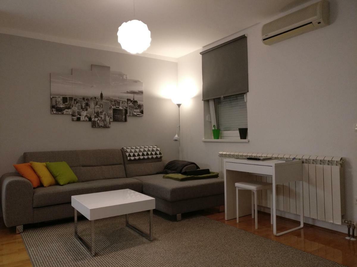 Apartman Luna Near Zagreb Airport Velika Gorica Eksteriør billede