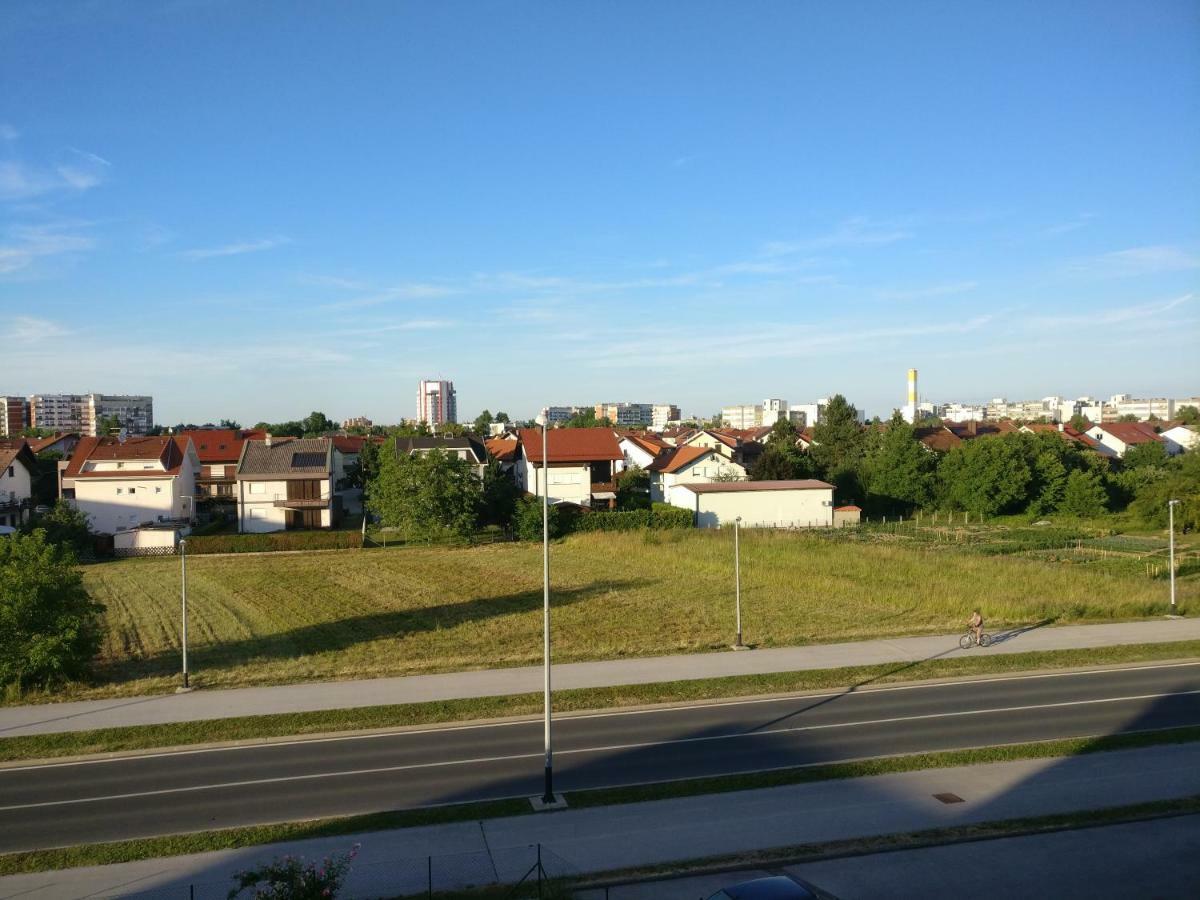 Apartman Luna Near Zagreb Airport Velika Gorica Eksteriør billede