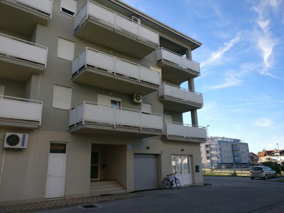 Apartman Luna Near Zagreb Airport Velika Gorica Eksteriør billede